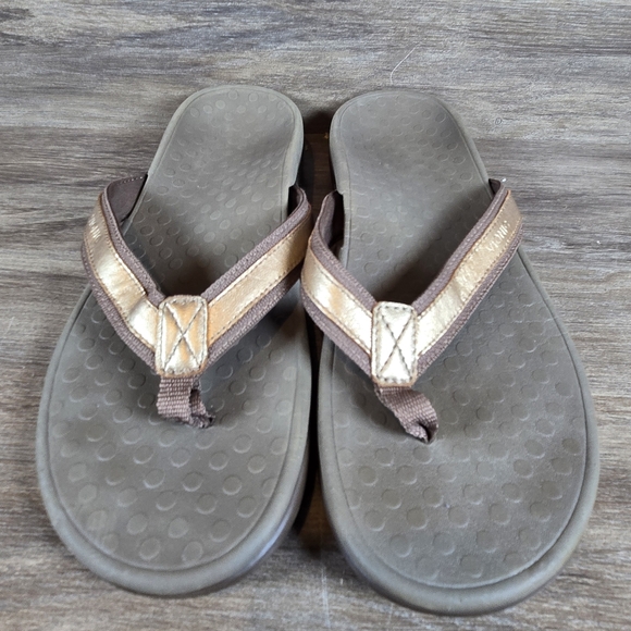 Vionic Tide II Toe Post Bronze Metallic Leather Orthaheel Flip Flop Womens Sz 11 - Picture 1 of 9